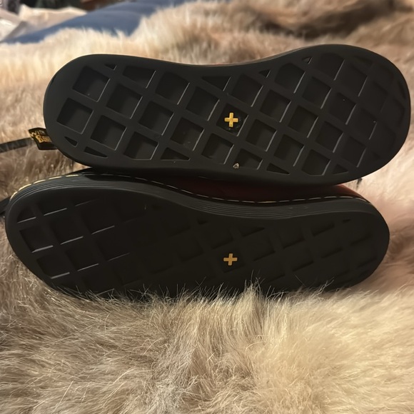 Dr Marten Burgundy shore ditch boots - Picture 6 of 6